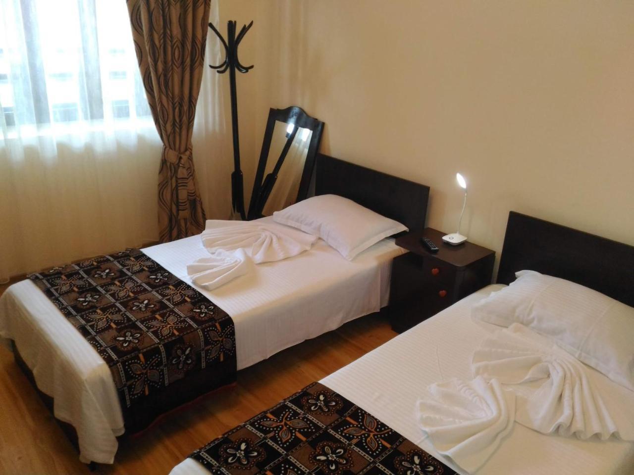 Edelweiss Guesthouse, Glamping And Camping Suhaia Esterno foto