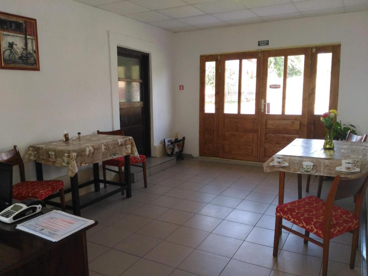 Edelweiss Guesthouse, Glamping And Camping Suhaia Esterno foto