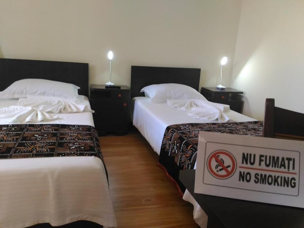 Edelweiss Guesthouse, Glamping And Camping Suhaia Esterno foto
